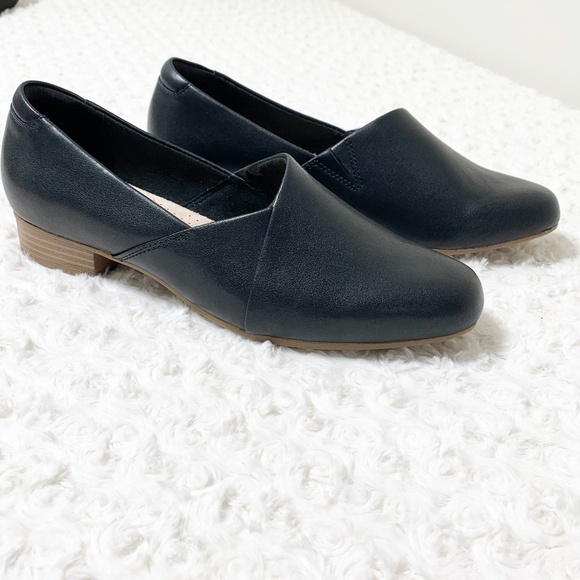 Clarks Juliet Palm Black Leather Loafer Sz 8 1/2 WIDE - Picture 1 of 11